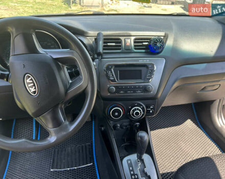 Серый Киа Рио, объемом двигателя 1.6 л и пробегом 250 тыс. км за 8299 $, фото 13 на Automoto.ua