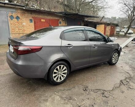 Сірий Кіа Ріо, об'ємом двигуна 1.4 л та пробігом 200 тис. км за 2950 $, фото 4 на Automoto.ua