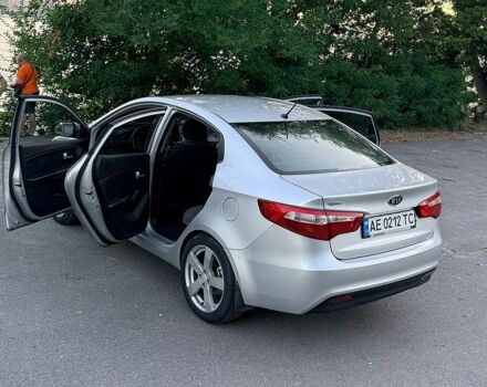Серый Киа Рио, объемом двигателя 1.4 л и пробегом 230 тыс. км за 7000 $, фото 7 на Automoto.ua