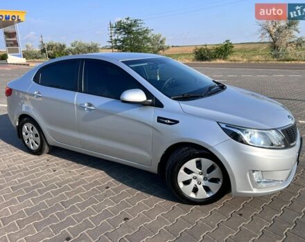 Сірий Кіа Ріо, об'ємом двигуна 1.4 л та пробігом 175 тис. км за 8000 $, фото 1 на Automoto.ua