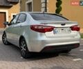Сірий Кіа Ріо, об'ємом двигуна 1.6 л та пробігом 185 тис. км за 7650 $, фото 7 на Automoto.ua