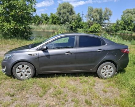 Сірий Кіа Ріо, об'ємом двигуна 1.4 л та пробігом 235 тис. км за 5800 $, фото 3 на Automoto.ua