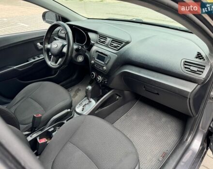 Серый Киа Рио, объемом двигателя 1.59 л и пробегом 180 тыс. км за 4900 $, фото 15 на Automoto.ua