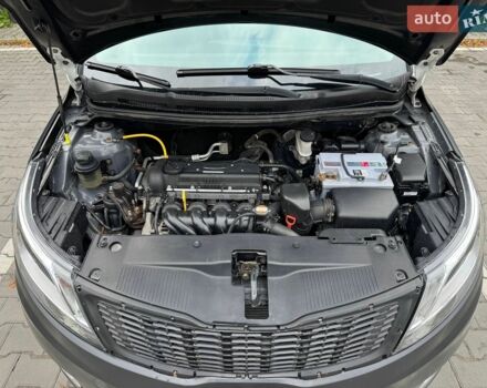 Серый Киа Рио, объемом двигателя 1.59 л и пробегом 180 тыс. км за 4900 $, фото 11 на Automoto.ua