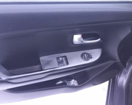 Сірий Кіа Ріо, об'ємом двигуна 0 л та пробігом 133 тис. км за 8200 $, фото 4 на Automoto.ua