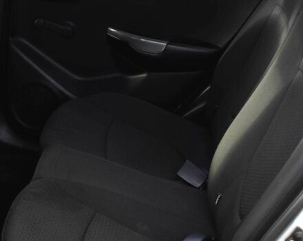 Сірий Кіа Ріо, об'ємом двигуна 1.4 л та пробігом 226 тис. км за 6999 $, фото 17 на Automoto.ua