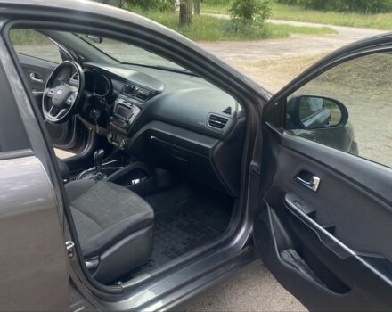 Сірий Кіа Ріо, об'ємом двигуна 1.6 л та пробігом 249 тис. км за 8604 $, фото 11 на Automoto.ua