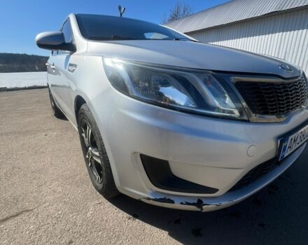 Сірий Кіа Ріо, об'ємом двигуна 1.4 л та пробігом 247 тис. км за 5300 $, фото 3 на Automoto.ua