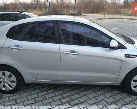 Серый Киа Рио, объемом двигателя 1.6 л и пробегом 127 тыс. км за 7700 $, фото 3 на Automoto.ua