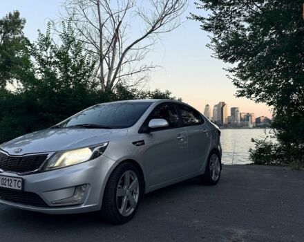 Серый Киа Рио, объемом двигателя 1.4 л и пробегом 230 тыс. км за 7000 $, фото 3 на Automoto.ua