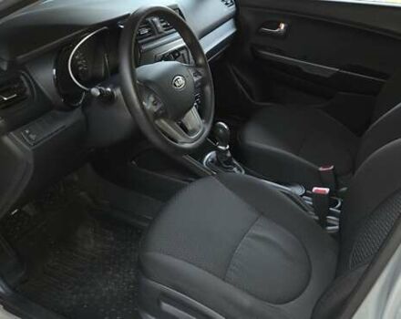 Серый Киа Рио, объемом двигателя 1.4 л и пробегом 140 тыс. км за 7200 $, фото 12 на Automoto.ua