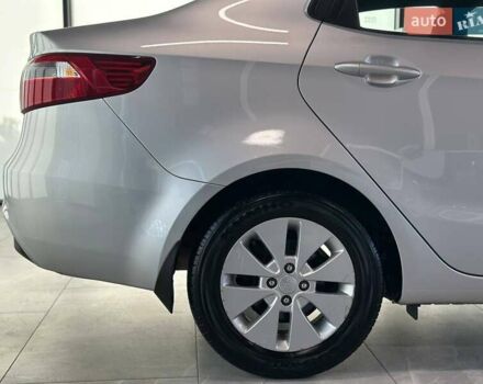Сірий Кіа Ріо, об'ємом двигуна 1.59 л та пробігом 56 тис. км за 9390 $, фото 7 на Automoto.ua
