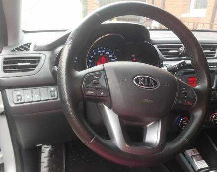 Серый Киа Рио, объемом двигателя 1.6 л и пробегом 138 тыс. км за 7900 $, фото 8 на Automoto.ua