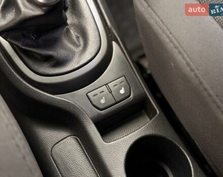 Серый Киа Рио, объемом двигателя 1.59 л и пробегом 180 тыс. км за 7300 $, фото 12 на Automoto.ua