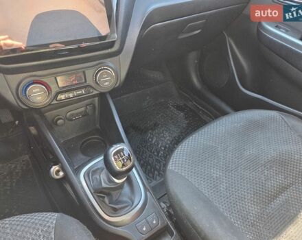 Сірий Кіа Ріо, об'ємом двигуна 1.6 л та пробігом 157 тис. км за 7000 $, фото 20 на Automoto.ua