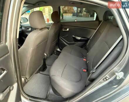 Серый Киа Рио, объемом двигателя 1.4 л и пробегом 147 тыс. км за 8550 $, фото 17 на Automoto.ua