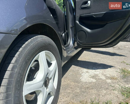 Серый Киа Рио, объемом двигателя 1.6 л и пробегом 250 тыс. км за 8299 $, фото 10 на Automoto.ua