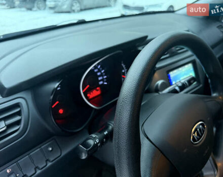 Серый Киа Рио, объемом двигателя 1.4 л и пробегом 130 тыс. км за 7300 $, фото 9 на Automoto.ua