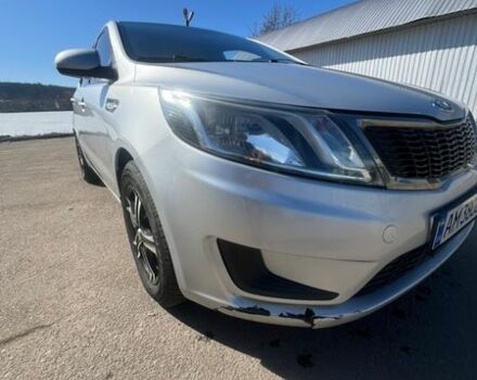 Серый Киа Рио, объемом двигателя 1.4 л и пробегом 247 тыс. км за 6400 $, фото 3 на Automoto.ua