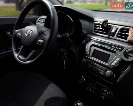 Серый Киа Рио, объемом двигателя 1.59 л и пробегом 206 тыс. км за 7499 $, фото 11 на Automoto.ua