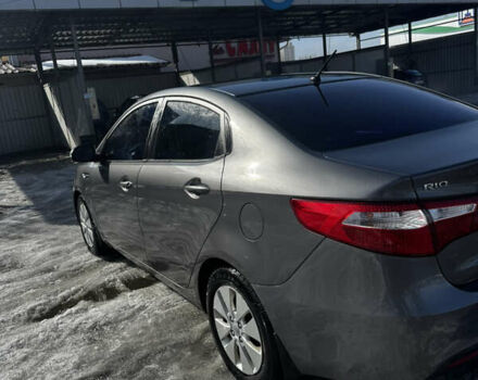 Серый Киа Рио, объемом двигателя 1.59 л и пробегом 275 тыс. км за 7000 $, фото 6 на Automoto.ua