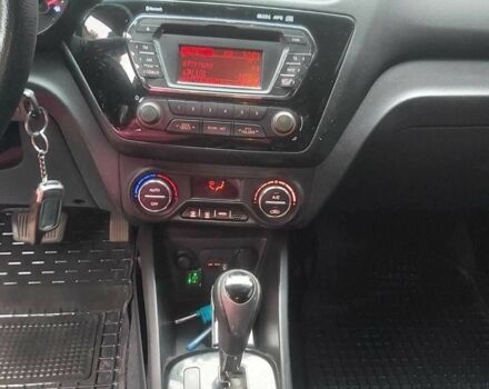 Серый Киа Рио, объемом двигателя 1.6 л и пробегом 138 тыс. км за 7900 $, фото 7 на Automoto.ua