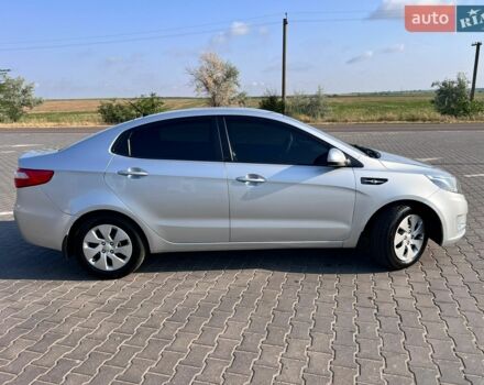 Сірий Кіа Ріо, об'ємом двигуна 1.4 л та пробігом 175 тис. км за 8000 $, фото 7 на Automoto.ua