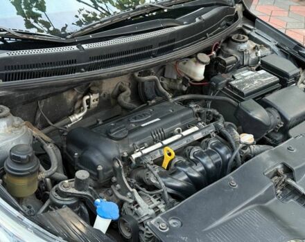 Сірий Кіа Ріо, об'ємом двигуна 1.4 л та пробігом 170 тис. км за 5800 $, фото 17 на Automoto.ua