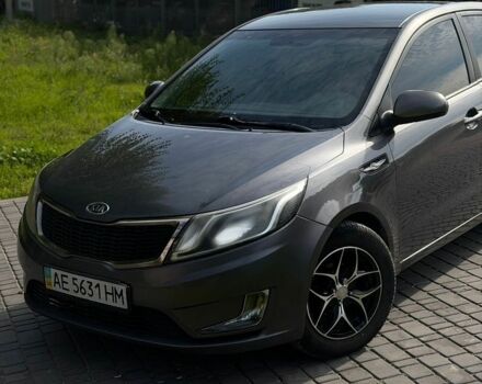 Сірий Кіа Ріо, об'ємом двигуна 1.4 л та пробігом 220 тис. км за 6700 $, фото 2 на Automoto.ua
