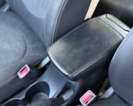 Киа Рио 2012 в Киеве на Automoto.ua Серый Киа Рио, объемом двигателя 1.6 л и пробегом 121 тыс. км за 7200 $, фото 13 на Automoto.ua