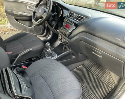 Серый Киа Рио, объемом двигателя 1.4 л и пробегом 167 тыс. км за 5999 $, фото 18 на Automoto.ua