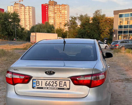 Серый Киа Рио, объемом двигателя 1.6 л и пробегом 300 тыс. км за 5300 $, фото 6 на Automoto.ua