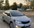 Серый Киа Рио, объемом двигателя 1.6 л и пробегом 300 тыс. км за 5300 $, фото 4 на Automoto.ua