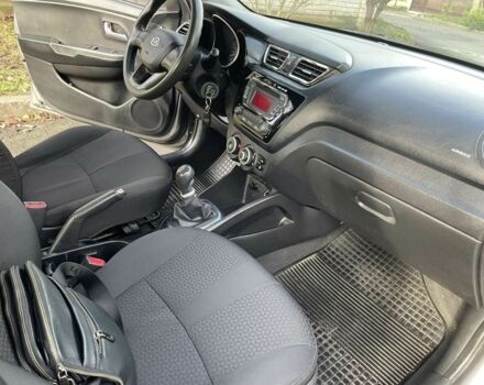 Серый Киа Рио, объемом двигателя 1.4 л и пробегом 171 тыс. км за 7300 $, фото 18 на Automoto.ua
