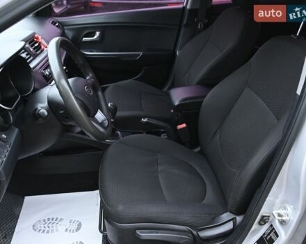 Серый Киа Рио, объемом двигателя 1.4 л и пробегом 247 тыс. км за 5800 $, фото 9 на Automoto.ua