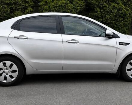 Сірий Кіа Ріо, об'ємом двигуна 1.4 л та пробігом 209 тис. км за 6100 $, фото 2 на Automoto.ua