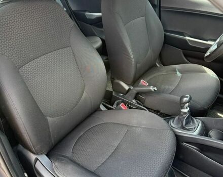 Сірий Кіа Ріо, об'ємом двигуна 1.4 л та пробігом 125 тис. км за 6500 $, фото 8 на Automoto.ua