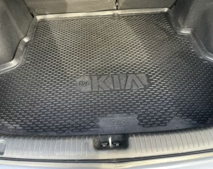 Сірий Кіа Ріо, об'ємом двигуна 1.4 л та пробігом 170 тис. км за 5999 $, фото 8 на Automoto.ua