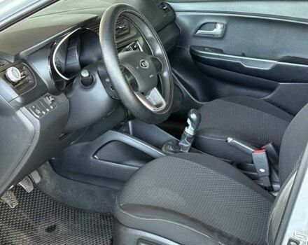 Серый Киа Рио, объемом двигателя 1.4 л и пробегом 200 тыс. км за 6840 $, фото 8 на Automoto.ua