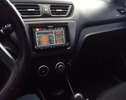 Серый Киа Рио, объемом двигателя 1.4 л и пробегом 100 тыс. км за 7700 $, фото 1 на Automoto.ua