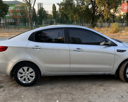 Серый Киа Рио, объемом двигателя 1.6 л и пробегом 300 тыс. км за 5300 $, фото 9 на Automoto.ua