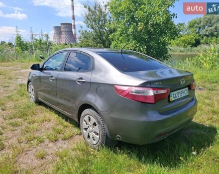 Серый Киа Рио, объемом двигателя 1.4 л и пробегом 235 тыс. км за 5600 $, фото 5 на Automoto.ua