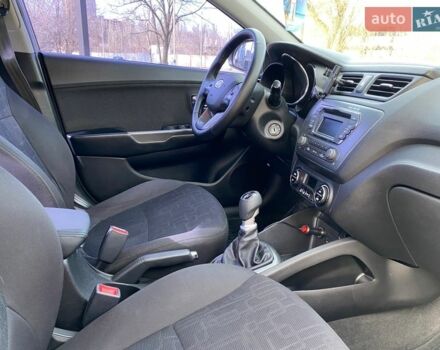 Серый Киа Рио, объемом двигателя 1.6 л и пробегом 181 тыс. км за 8300 $, фото 10 на Automoto.ua