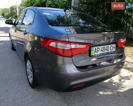 Серый Киа Рио, объемом двигателя 1.4 л и пробегом 128 тыс. км за 8000 $, фото 2 на Automoto.ua