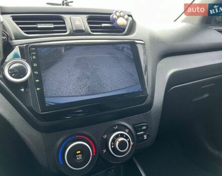 Сірий Кіа Ріо, об'ємом двигуна 1.4 л та пробігом 190 тис. км за 7500 $, фото 18 на Automoto.ua