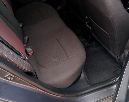 Сірий Кіа Ріо, об'ємом двигуна 1.4 л та пробігом 206 тис. км за 7800 $, фото 5 на Automoto.ua