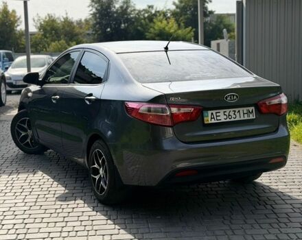 Сірий Кіа Ріо, об'ємом двигуна 1.4 л та пробігом 220 тис. км за 6700 $, фото 7 на Automoto.ua