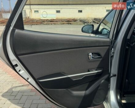 Сірий Кіа Ріо, об'ємом двигуна 1.6 л та пробігом 128 тис. км за 9350 $, фото 13 на Automoto.ua