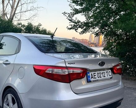 Серый Киа Рио, объемом двигателя 1.4 л и пробегом 230 тыс. км за 7000 $, фото 4 на Automoto.ua