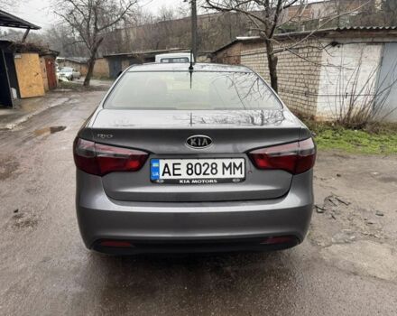 Сірий Кіа Ріо, об'ємом двигуна 1.4 л та пробігом 200 тис. км за 2950 $, фото 2 на Automoto.ua